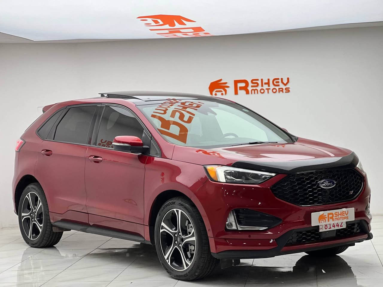 Ford Edge 2023
فورد ايدج ٢٠٢٣

مواصفات ST اعلي فئة مواصفات
(تبريد المقاعد-سقف بانورامي-تدفئة المقاعد-مقاعد كهربائية-AWD-صندوق كهربائي-رادار-التشغيل عن بعد-إنارة محيطية-شاشة-بصمة-المصابيح الأمامية ليد-مثبت السرعة-شاحن لاسلكي-)

مكينة ٦سلندر+توين توربو حجم ٢.٧لتر ✈️
ماشية 26,000 ميل و بحالة ممتازة 

ضرر السيارة ثلاث ابواب بجم كبس بيها شوي دواخل الباب و ايرباك بردة سستم شركة 
رقم الشاصي مع الصور
رقم كاتي تترقم شمالي دهوك اربيل سليمانية

مكفولة من كير و محرك و كهربائيات

و ب سعر(198$) ورقة و بيها مجال للطيبين

مكان السيارة

دهوك -معرض ارشف R-Shev
رقم51 من معارض التيرمينال 

***********
*********** دهوك, العراق
