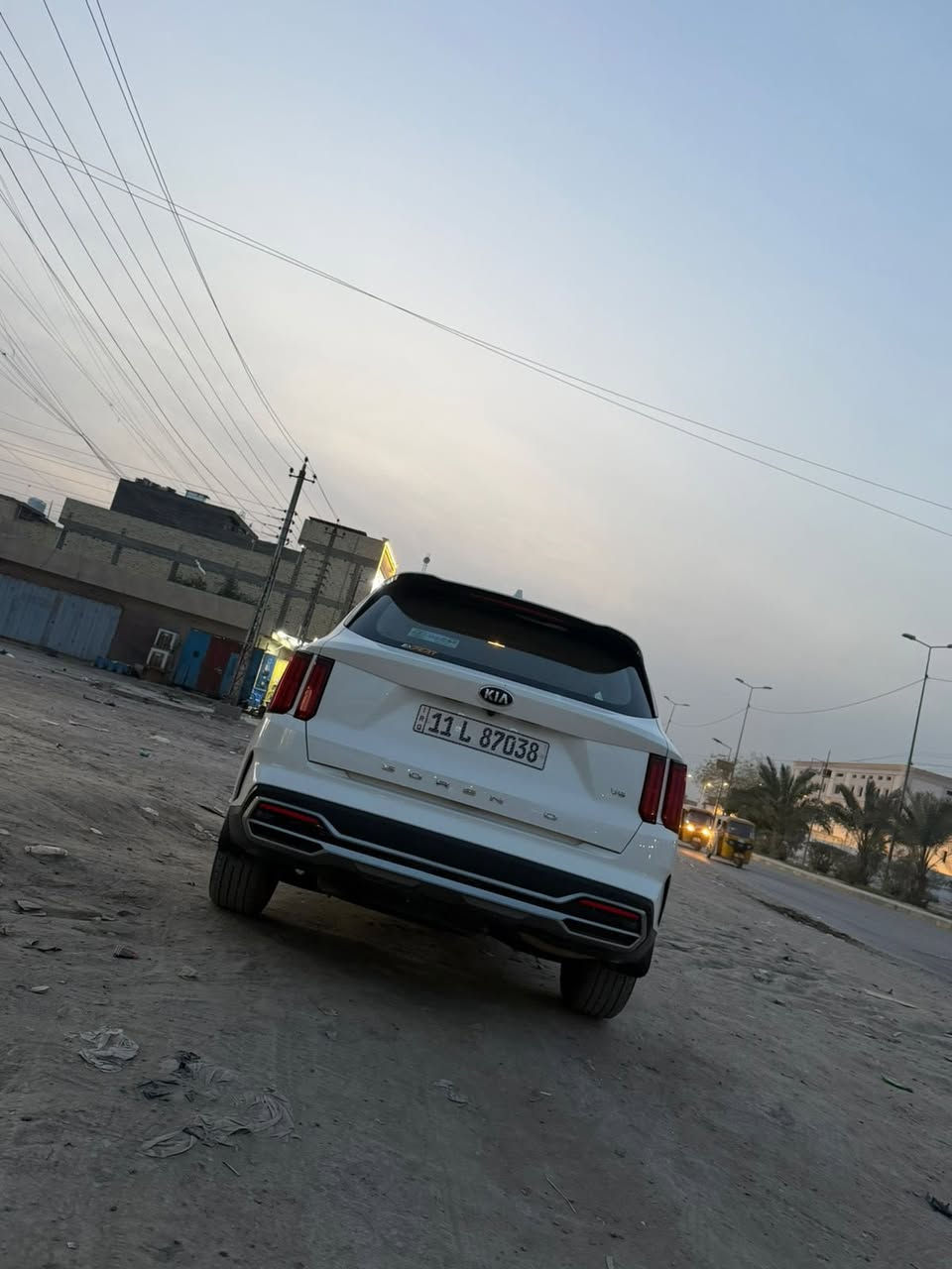 سورنتو موديل 21فول موصفات عده البانوراما رقم بغداد خليجي السياره مكفوله كفاله عامه السعر 275 ماشيه 80 سياره جديده جدا اي استفسار خاص او اتصال ***********
تحكم استيرن 
اشاير بالمري 
كشنات كهرباء 
حساسات امامي خلفي 
كامرات 
شحن لاسلكي 
جنطه كهرباء 
انضمة قياده 
بردات خلفيه 
6سلندر 
وهواي موصفات بعد
