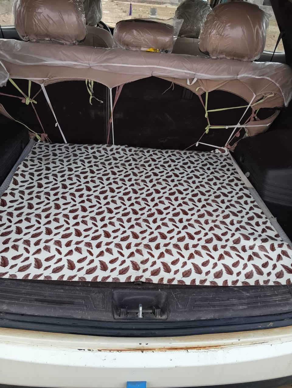 تكسون وارد خليج 2010
السياره بلاديه بيها بارد بسيط چاملغ خلفي 
تحويل مباشر من الشرعي 
السياره جاهزه واحلا من الصور 
المكان ناحية ربيعة 
السعر 140 وبيها مجال حك الجيه 
باقي التفاصيل اتصل 
*********** عليه واتساب 
((مكلف للنشر))
