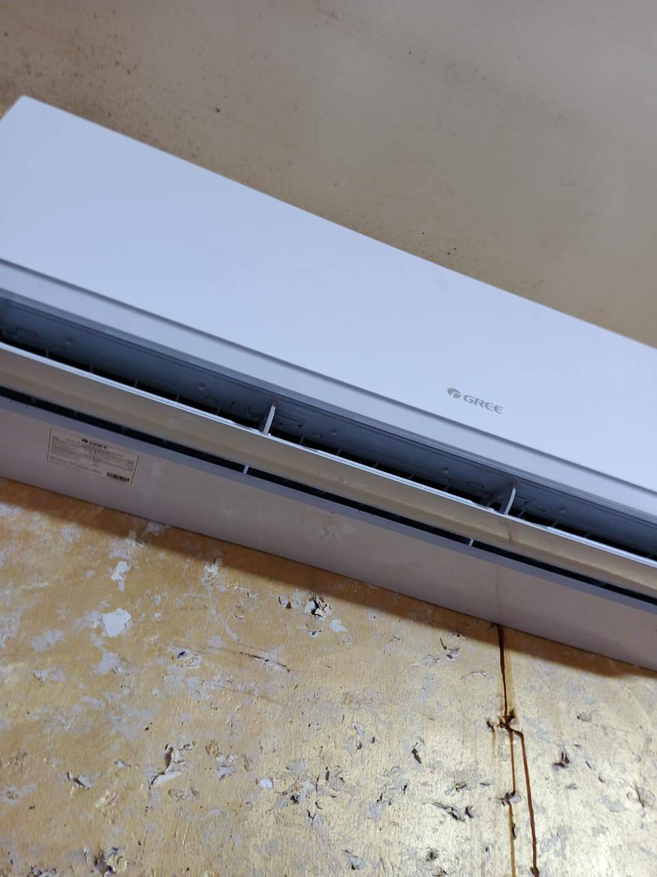 ورشه الهندسيه للتبريد متنقله في بغداد 🌐
لتنصيب وتركيب سبالت ❄️ وفتح سبالت ❄️ وغسل وتنظيف جميع انواع السبالت 💧 
«»«»«»«»«»«»«»«»«»«»«»«»«»««»«»«»«»«»
💥 جزء من اعمال ورشتنه على بركه الله 💥
-تم تنصيب مجموعه سبالت توسوت/كري/الوادي/ميديا/TCL/جنرال  وفتح سبالت اخرى في مناطق شعله وحي جهاد وغيرها من المناطق ..

⭕لتواصل عبر الرقم :
📱*********** واتساب ✅ 
او مراسله الصفحه 📩
