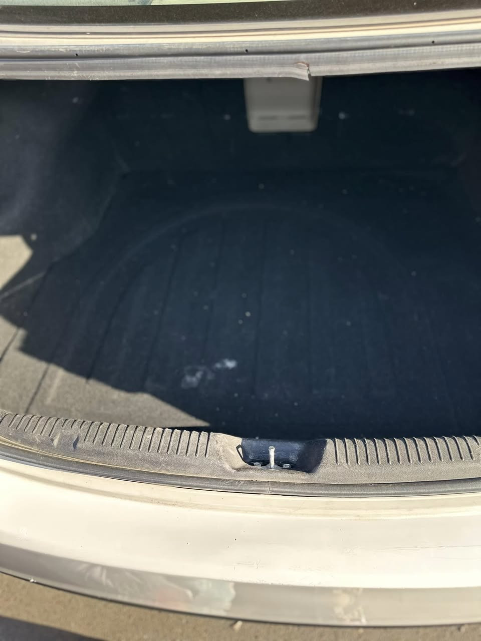 سياره النترا موديل 16 خليجيه مكفوله كفاله عامه قطره صبغ مابيهه سياره فول ماعده البصمه بكاني مديه الصدر ***********
