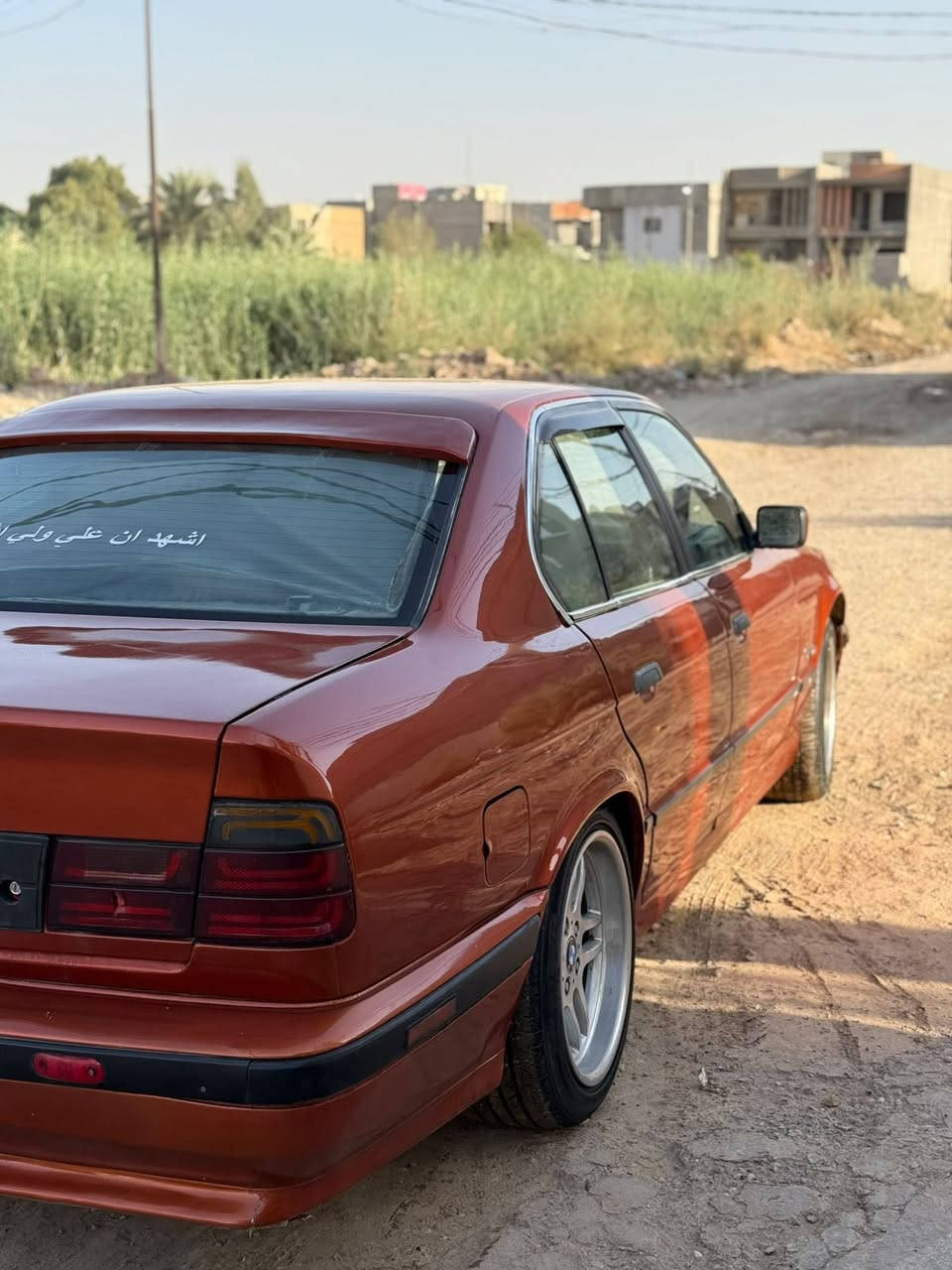 سلام عليكم لسياره لون مشمشي 525 موديل 91 السياره كير مكينه شرط الفحص مكفولات كفاله عامه السياره مختمه كلها M عندي نقص بالكهرباء وكاله عامه بأسمي تحويل تاخذه مني رقم اربيل النقص الي بل كهرباء اشاير بيهن طبك تخلي فيوز يطك وبنكه مال تبريد محتركه وسلايت يطلع صوت بس مينزل وتبريد نقصه قايش 
سيارة قوية ومرتبه نقوصات كلش بسيطه
رقم التواصل ***********
ديالى بعقوبة
السعر 55$
