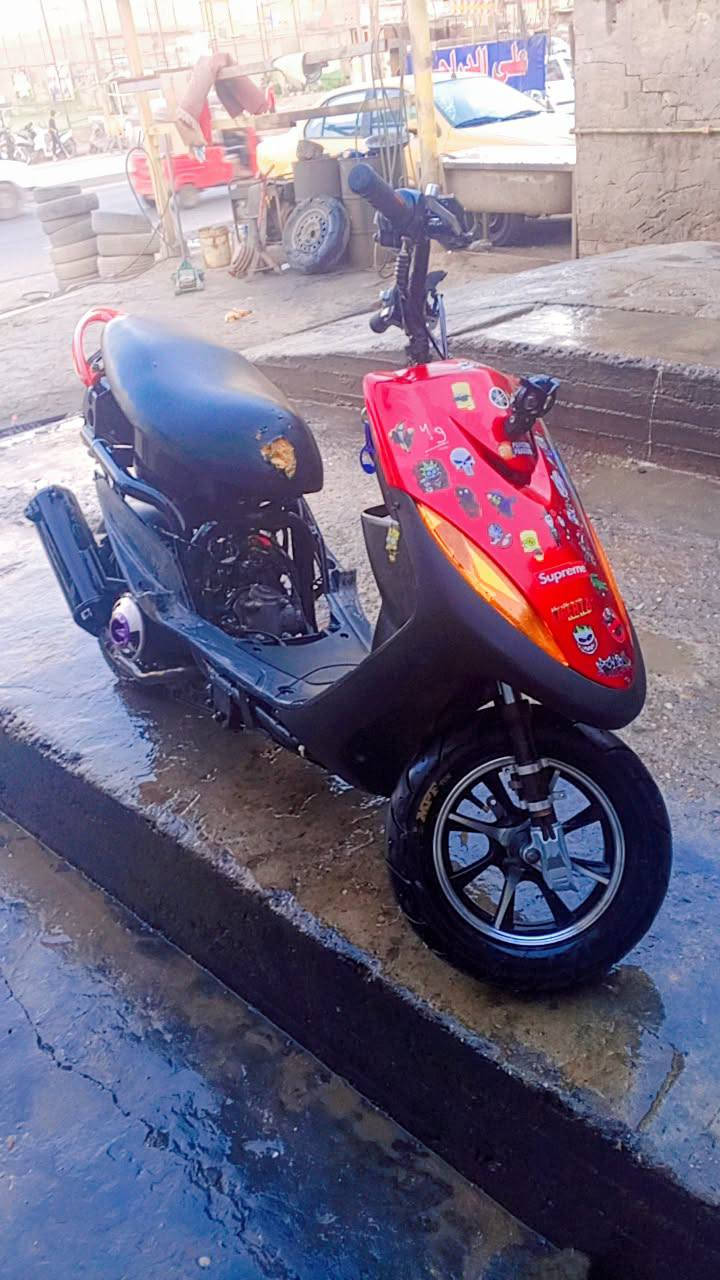 السلام عليكم
للبيع  دراجة ماكس عدلة رياضي مال لعب ماكس عدلة كاملة سلف كهربائيات شغالة 
المكان الشعب شارع الأسواق المركزية 
***********
