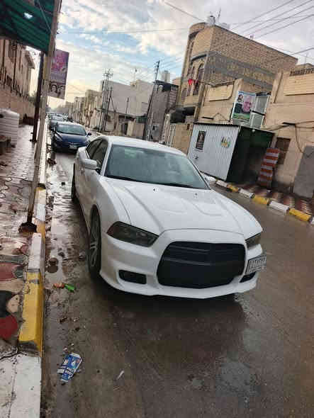 السلام عليكم جارجر موديل 2014 سياره بس بيها باب الوره السايق رقم بغداد مشروع وطني  دواخل عسلي كير ماوس  مكينه حداديه ويل خليجي
مراوس بصفره عادي مكان السياره شطره
‏‪***********‬‏
***********
