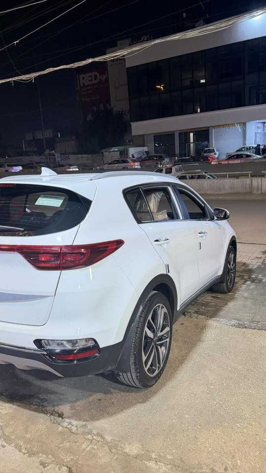 السلام عليكم
للبيع سبورتج 2021
خليجي وكالة الدولية 
ماشية 35.600km
كشنات الاماميه كهرباء 
بصمه عدد2
تشغيل عن بعد 
شاشه كبيرة 
محرك دوش 2000cc 
رقم بغداد 
تخم تايرات جديد
السيارة بيها سونار من المندلاوي بتاريخ اليوم
مرفق مع الصور 
مكان السيارة بغداد المنصور 
للاستفسار :***********
