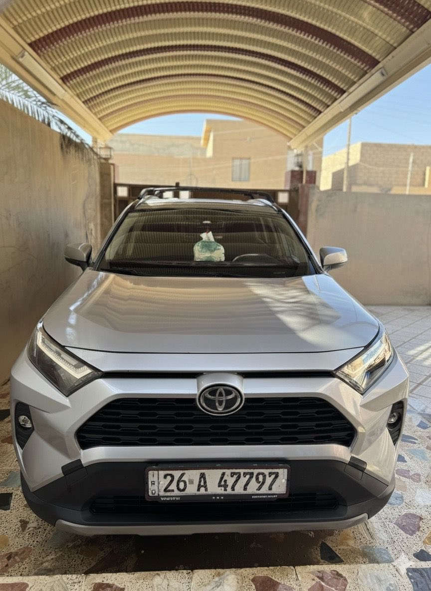 RAV4 2023 XLE
وارد أمريكي 
فتحه وجنطه كهرباء 
ماشيه 50 كيلو متر 
قطعتين صبغ جاملغ وبنيد 
رقم صلاح الدين 
مكانها صلاح الدين سامراء 
السعر 20 الف وبيها مجال 
للاستفسار: ***********
