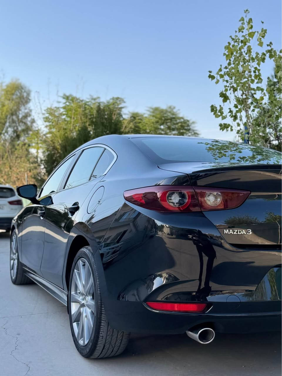 مازدا مۆدێلی ٢٠٢٣ فول مواسەفات ٢/٥ بێتۆڕبۆ بێدەبڵ ئەکسل 

هەزەو بەرادو رەقم و سەنەوی تازەیە بەناوی خۆمەوەیە 

مواسەفات 
بەسمە 
سڵایت 
راداری پێشو دوا 
ڕاداری ئاوينە 
خەتی جادە 
برێک بەسمە 
ۆتۆ هۆڵد 
کوشن کارەبا ٣ مۆدی خەزن 
کوشن هیتەر 
ئاوێنە هیتەر 
تەبریدی ٢ زۆن لایەک گەرم لایەک سارد 
٣ مۆدی لێخورین ( نۆرمال عادی سپۆرت ) 
لایتی لیدو زینۆن بیلادی 
نیو گێچ ئەلکترۆنی 

سەیارەیەکی زۆر بێکێشەو مەزبوتە گێڕو مەکینەو کارەبایاتی هەموی بەشەرت بەزەمانی لای ١٠ وەستا 
*********** السليمانية, العراق
