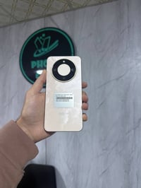 هونر X9d • ١٢/٢٥٦ • جديد