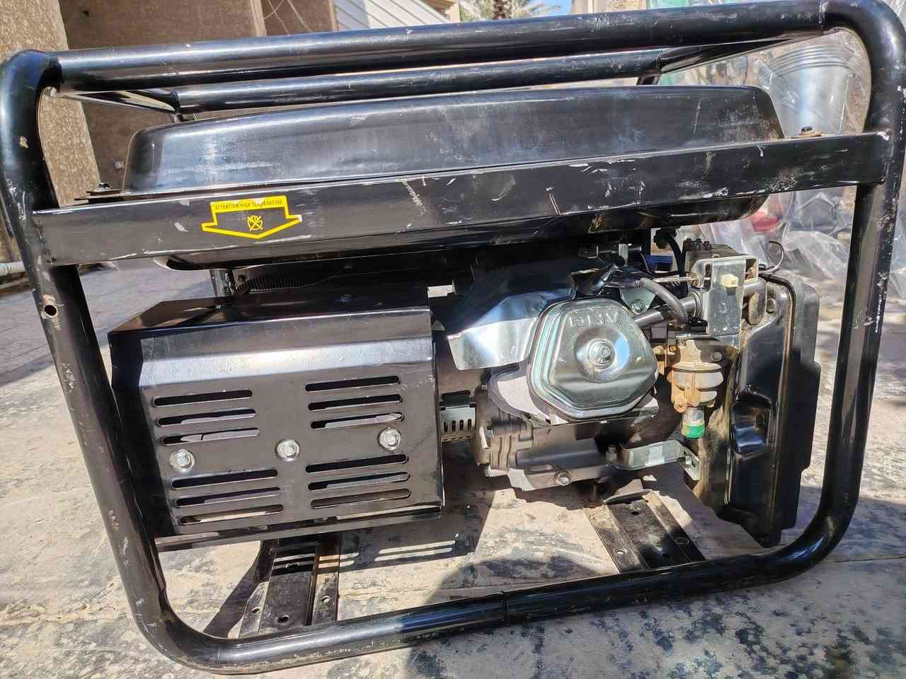 مولدة 5 kv تشغل 20 امبير استعمال قليل جدا نظيفة جدا رايديها  325 الف


**إذا كنت صاحب هذا الإعلان وتريد حذفه لأي سبب، رجاءا أرسل رسالة إلى الدعم الفني**