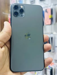 آيفون ١١ برو ماكس • موبايل • للبيع