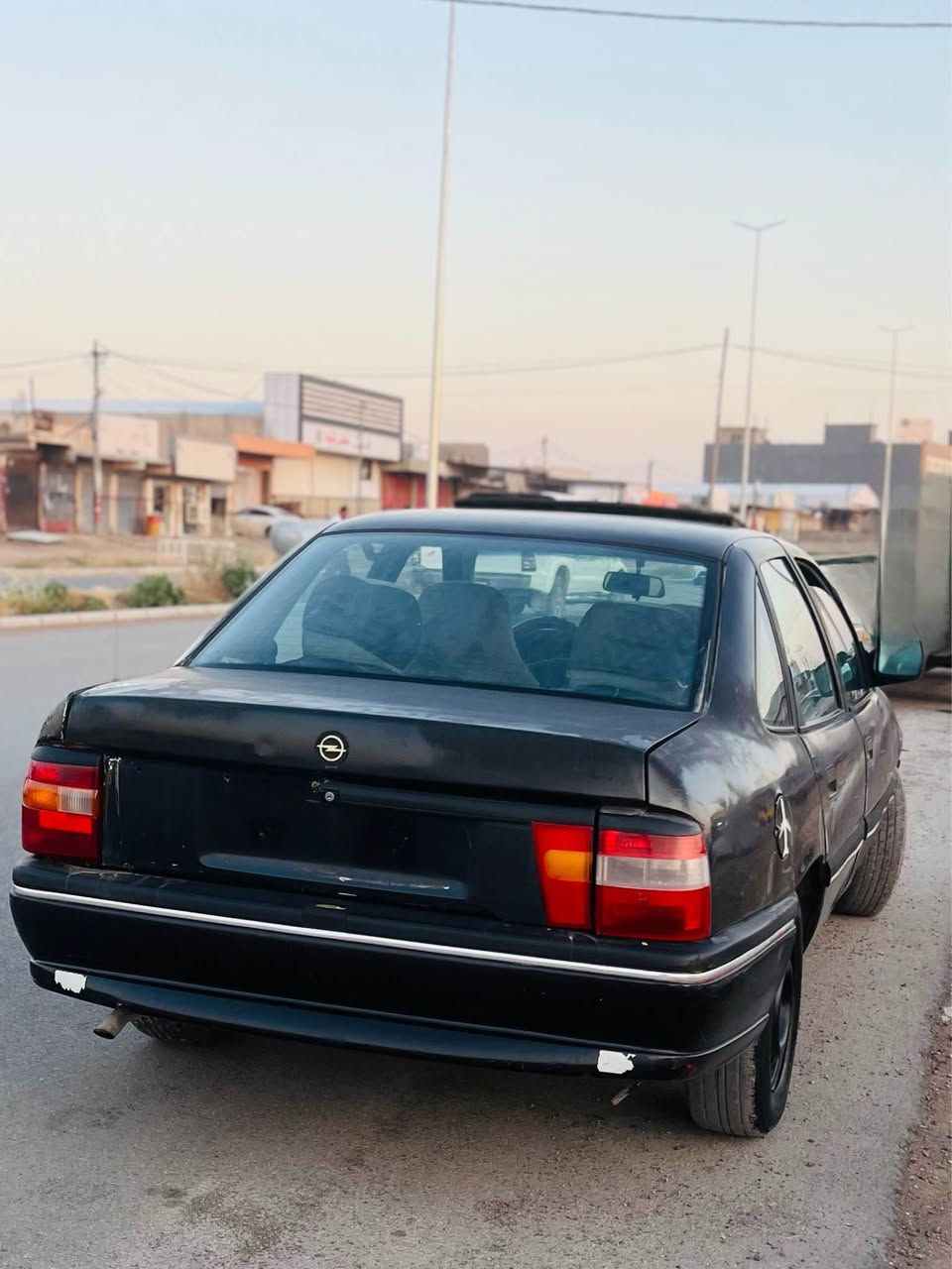 موديل 93 مكينه 20 كير عادى تحويل و غرامه بةشةرت 2 جام كارةبايي بى ليدان 
سيعر 28$ كةميك مجال ناونيشان ناحية روفيا
واتساب *********** اكر, نينوى

