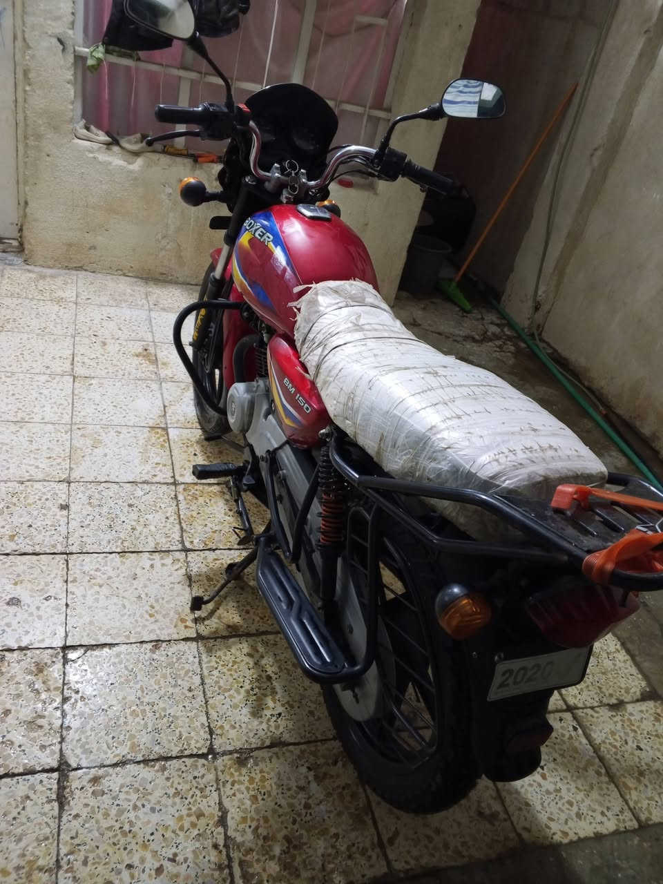 للبيع دراجه بوكسر مديل 2020اواق بيه سعره 850 مكاني ديالى بعقوبه رقمي ***********
