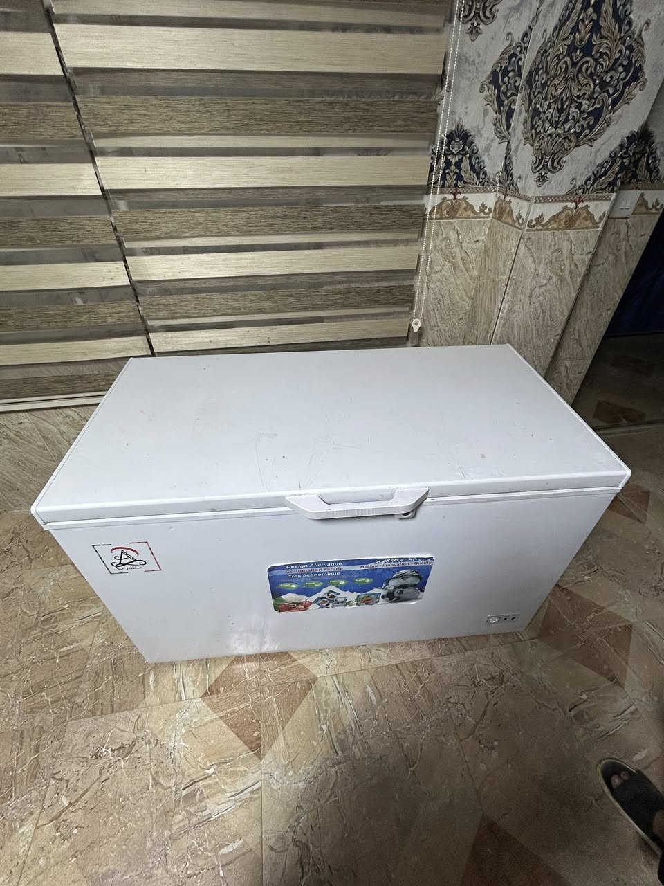 سلام عليكم مجمده 16 قدم وثلاجه جدد مشتغلات شهر بس لاستفسار ***********
