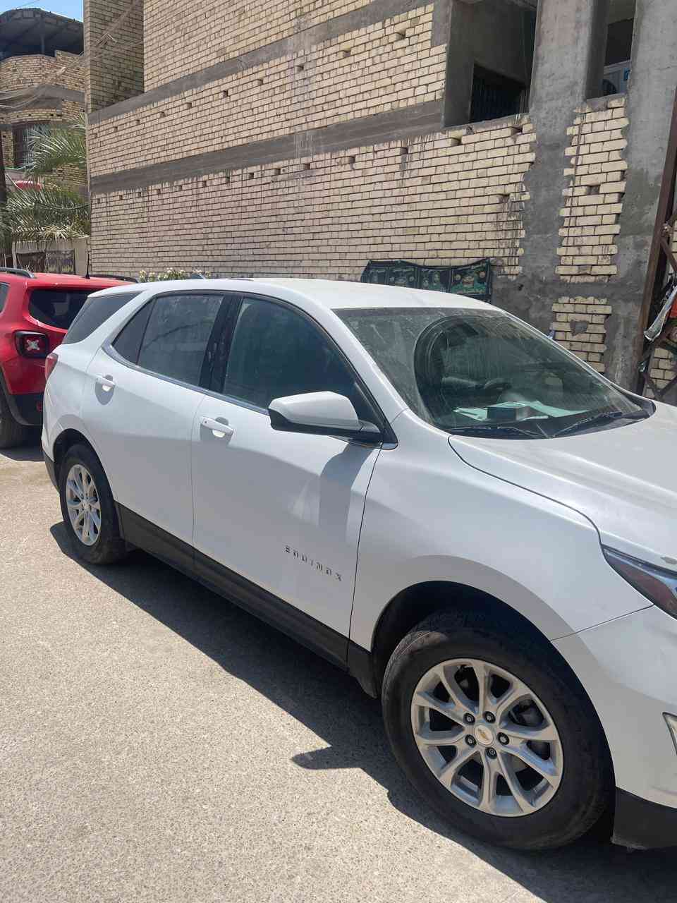 للبيع ‭٠٧٧٣ ٢٧٣ ٢١٩٦‬
