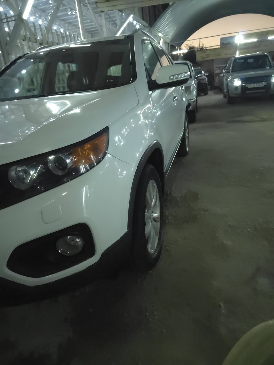 كيا سورينتو 2012 خليجي
سياره فوول مواصفات 1/1 فووول 
رقم بغداد  شرط تحويل مباشر
محرك 6 سلندر  مكفوله 
🔰 مواصفات 1/1 فوول للاخير
( بصمة ابواب + بصمة تشغيل + سقف بنوراما طكتين + كشنات 7 راكب + كامره خلفيه + تحكمات 3 جهات + مري شفط + دشبول فورميكا صاج + تحديد سرعه + كير اوتو وعادي 6 نمر + 5 ويلكب + يدات نيكل )
سياره جديده و جاهزه عنوان النجف الاشرف  السعر (١٥٦)
 ورقه وبيها مجال شراي اتصل و تدلل 
***********
