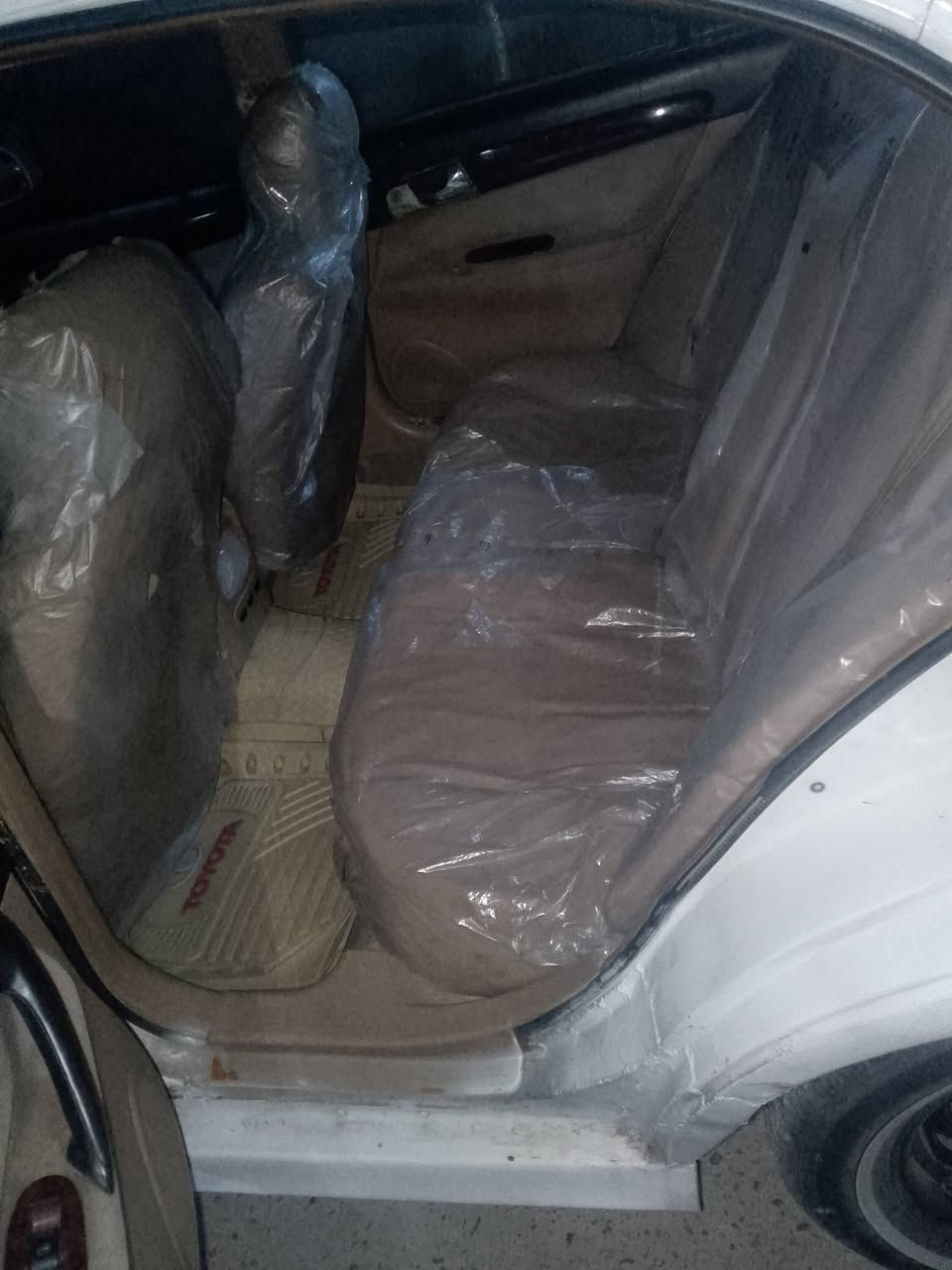 السلام عليكم شيري استرا خصوصي اوتو رقم بابل دولي بسمي محرك كير لانسر بلاد خير من الله رادلها ترتيب صدر تعبان  ب30 وبيه مجال او مراوس مكانه بغداد البياع *********** واتساب فقط
