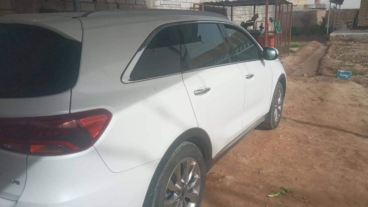 سورنتو موديل 2020
خليجي  رقم بغداد بسمي

فول مواصفات  واحد ع واحد 

مكفولة كفالة عامه

محرك  والكير كفالة عامة 

ماشيه 97 الف حقيقي

رقم بغداد باسمي انكليزي 

 المواصفات 

ستة سلندر 

7 راكب 

3 قطع تبريد 

بصمة تشغيل 

ابواب بصمة

مرايات شفط مع اشاير  

مري شفط 

علامة سورنتو بدوسة ضوئيه

حساسات امامي

حساسات خلفي

5 ويل كروم

شاشة 

فول تحكم ستيرن 

مكينة وكير وحدادية كلش جديده

زنون عالي  ناصي 

كشافات ضباب

كشن السايق ولراكب كهربائي

كامرة دوارة خلفية

ونعتذر عن الاطالة بعد بيه هواي مواصفات 

العنوان الديوانية 

***********
