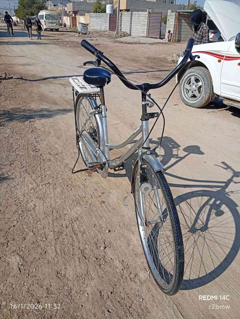 السلام عليكم بايسكل رمبه رصاصي للبيع السعر 105 بي مجال + BMX للبيع الخلل بس الصينية مال البايدر عوجه سعره 115 بي مجال 
مكاني بعقوبة گاطون الرازي  راسلني او خابرني عالواتساب
***********
