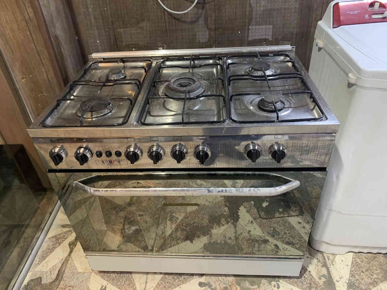 غراض للبيع
العنوان / كاني كردا  الشارع السايدين مقابل المدرسه التركيه 
رقم موبايل ***********
