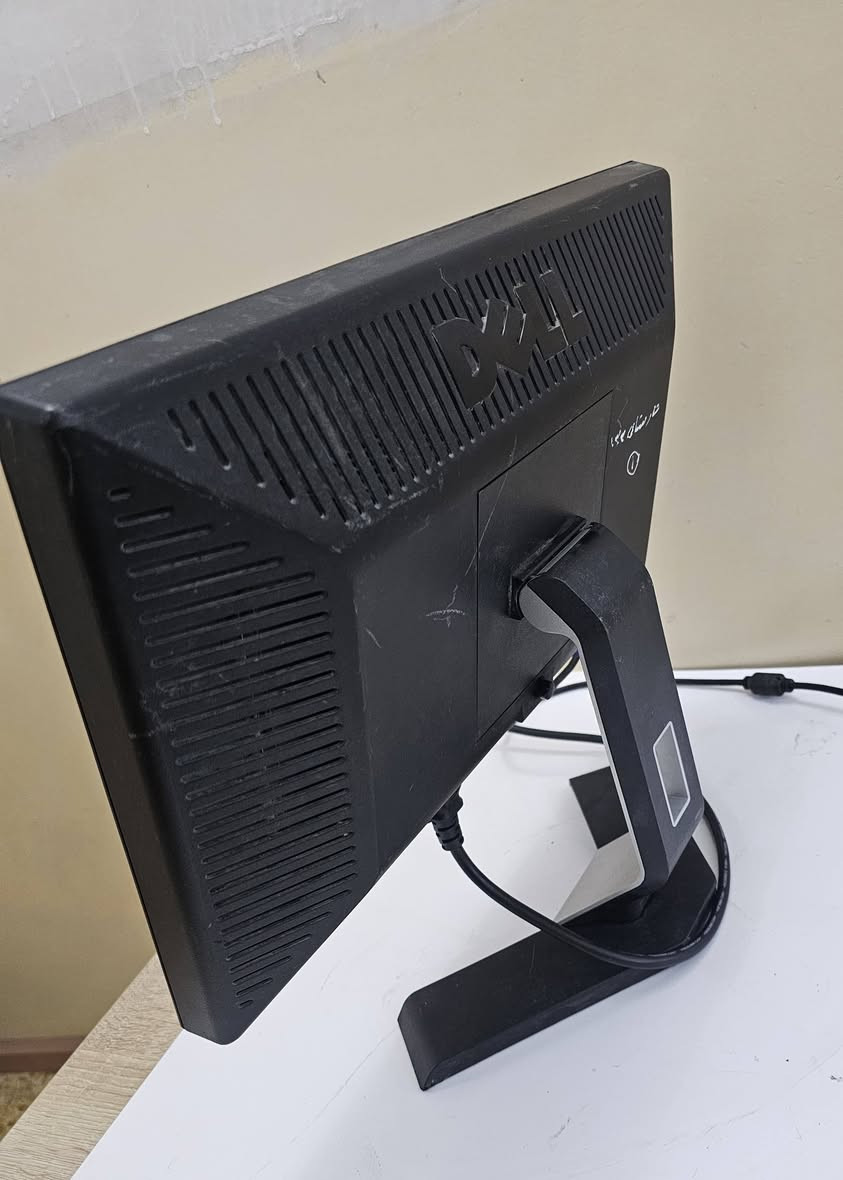 شباب توفرت شاشة بهاي النظافة والترتيب وبسعر مناسب  15 الف واصل لباب بيتك وتفحص يلا تستلم ..
تفيد لعرض الكامرات ايضا اذا متوفر بالجهاز نفس المنفذ ..


**إذا كنت صاحب هذا الإعلان وتريد حذفه لأي سبب، رجاءا أرسل رسالة إلى الدعم الفني**