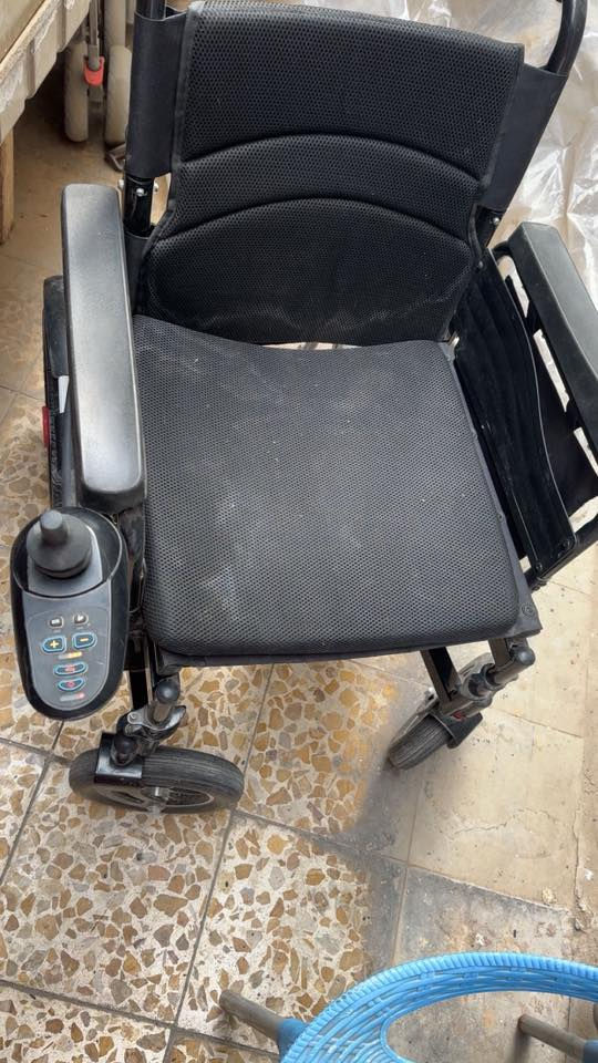 السلام عليكم عندي عربانه شحن جديده ما مستخدمه شغاله مكاني بغداد الدوره السعر 550 بيها مجال 
استفسار اكثر ‭0751 976 1677‬
‭0780 019 0938‬
