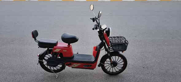 السلام عليكم
دراجه شحن حجم 20
الدراجه بعده صفر ماشي بس30يوم
شحنه فول 
كهربائيات كامل 
يشتغل بصمه +بيهه رباعي 
ما بيهه أي بقص 
سعره 350 بيهه مجال للشراي
رقم ***********
