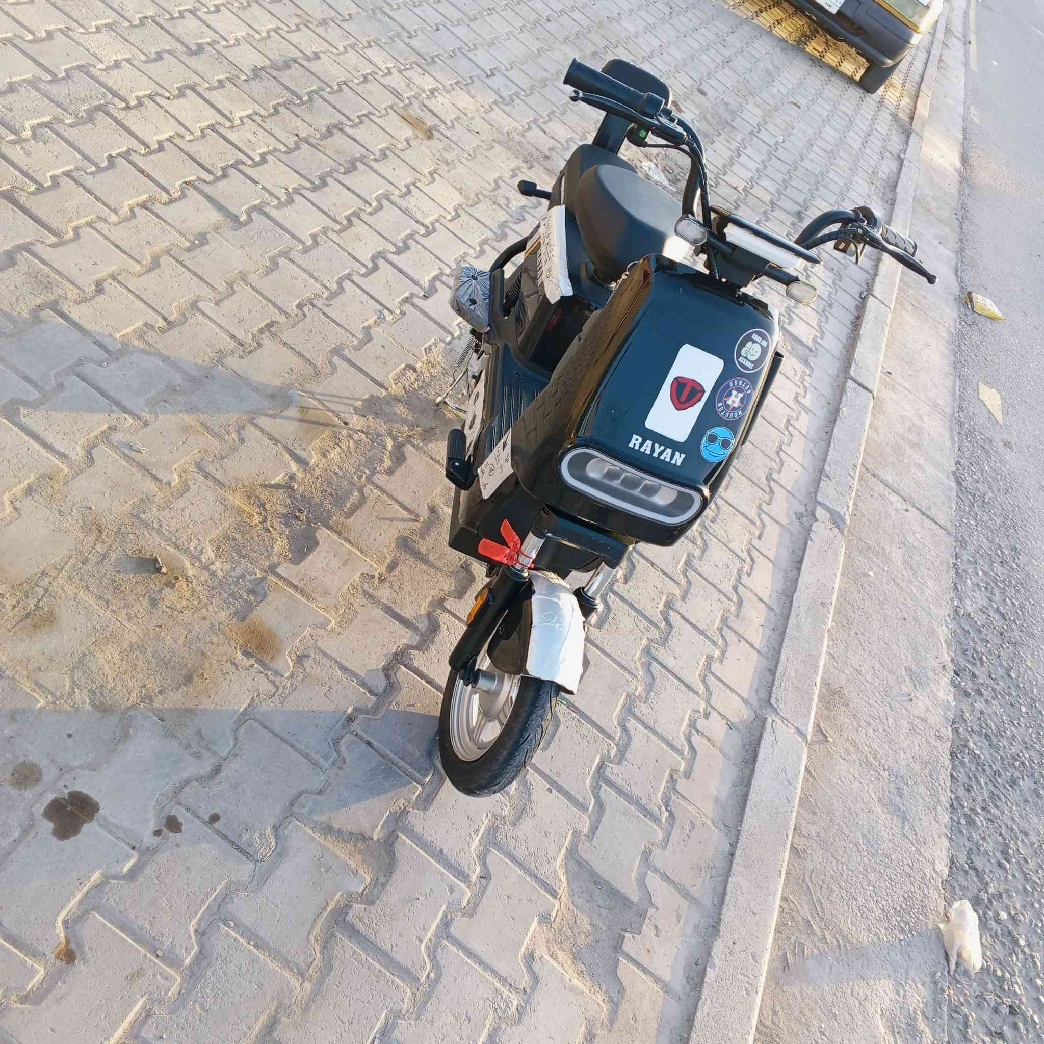 سلام عليكم 👋
البيع دراجه شحن  بطاريات(4) بصمه عدد(2)+ سويج(2) + تشغيل عن بعد + عالي ناصي +نضام ARS تثبيت سرعه + ويل امامي اعوج + دراجه جديده سعر 500 وبيها مجال _مكان كربلاء حي نصر 🍀 + شاحنه


**إذا كنت صاحب هذا الإعلان وتريد حذفه لأي سبب، رجاءا أرسل رسالة إلى الدعم الفني**