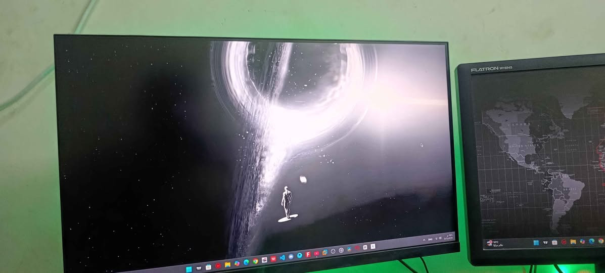 السلام عليكم 
Pc يشغل اغلب الالعاب فوك 100 فريم
المواصفات 
Rx580 
Raizen 5 3600
RAM 16 GB DDR4
M.2.    512 GB
باور 500 واط
كيس ابيض كلش حلو اضائة RGB

الملحقات 
شاشة شاومي 180 هيرتز كبيرة
شاشة ال جي 60 هيرتز  متوسطة
كيبورد AULA F87 PRO ميكانيك
ماوس عادي أخذته ب15
يوبي اس 15 دقيقة 
كيبل ايثرنيت 
توصيلات الشاشات كاملة 

مكاني بغداد الدورة 
للتواصل *********** يوجد واتساب 

السعر 825 الف وبي مجال وانتو تدرون اسعار البي سي شكد هسة مستعجل على بيعتها بغداد, العراق
