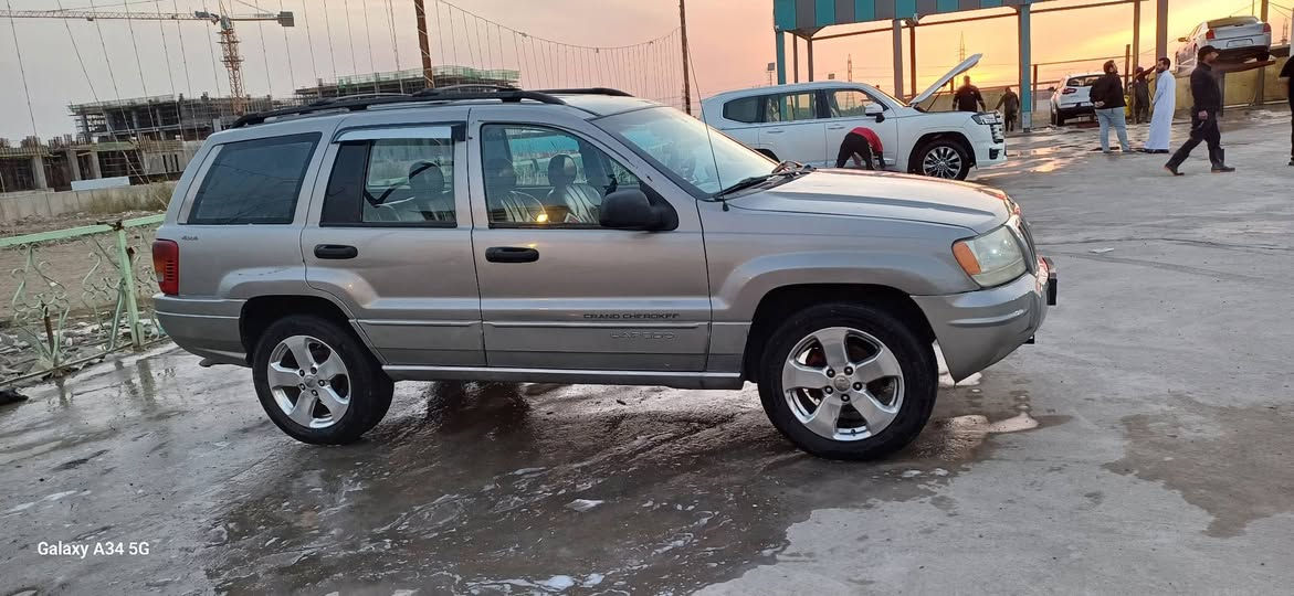 سلام عليكم  جيب شيروكي موديل 2000 كير ومحرك٦ سلندر   سياره بأسمي المكان ذي قارالشطره ***********
