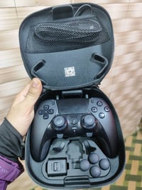 يد تحكم بلي 5 احترافية  استعمال قليل ونضيفة كلش وحالة ممتازة بدون اي خ...