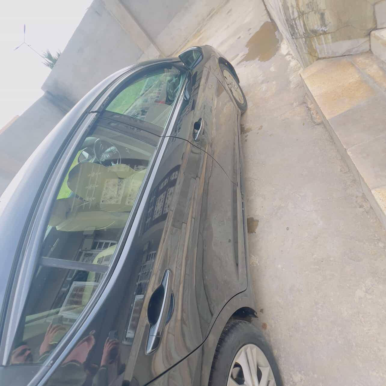 للبيع انترا 2019 بيها ثلث قطع
سعرها 120 وبيها مجال***********
