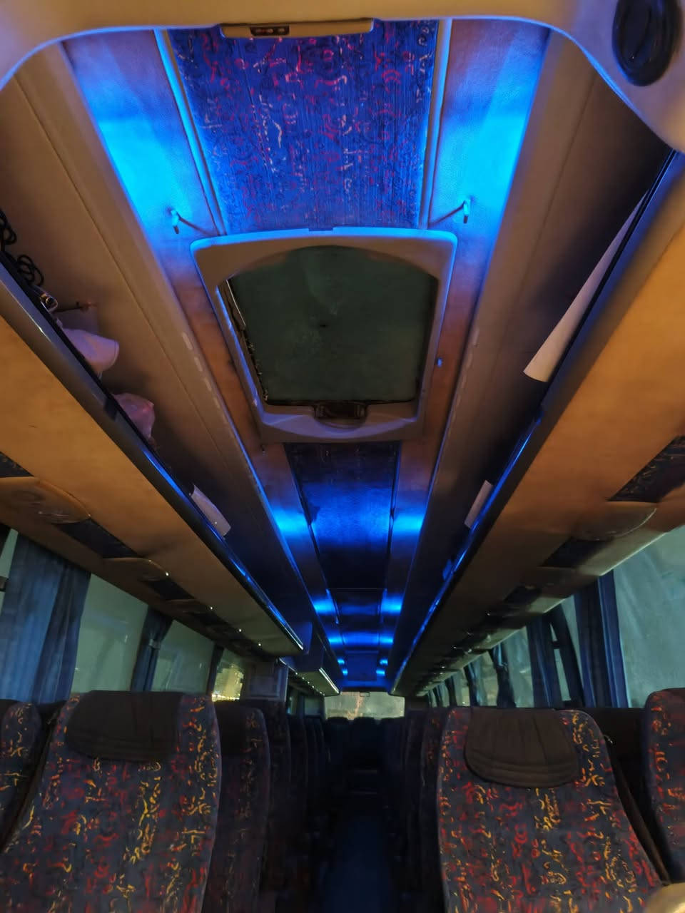 باص سكانيا 2010 رقم بصره باسمي محرك ٦ بومه ٥٨ راكب كير اوتو سياره جاهزه تخم تاير جواها جديد عنوان السيديه للاتصال ***********
