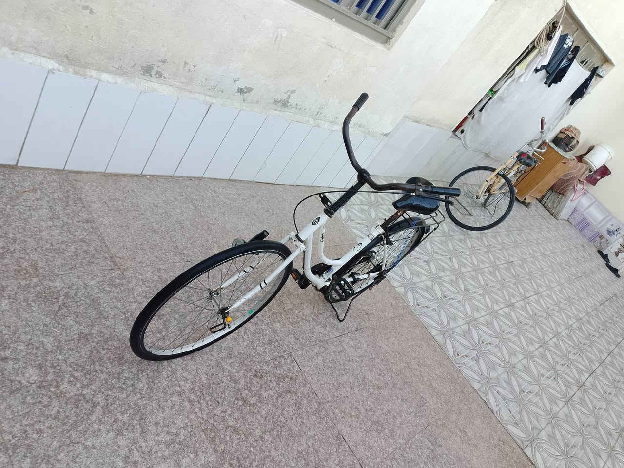 سلام عليكم بايسكل البيع حجم 26 بالة مديل 15 كفالةسعر 70 وبي مجال ***********
