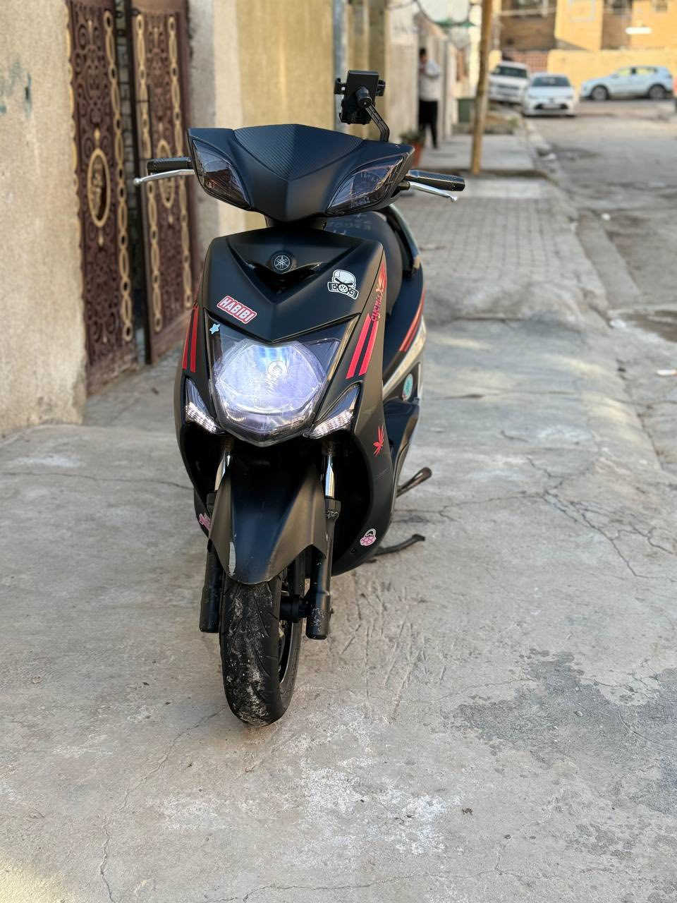 سكنس لد للبيع بلاديه كله من طول لطول ختم واحد مابيه اي نقص بيه كلجات جدد وقايش جديد عليه وتاير خلفي جديد كهربائيات كله شغاله مكينه شلعه معدل خير من الله تجي وشوف بعينك 

العنوان:بغداد حي الجهاد
الرقم:***********
السعر اتصل أو خاص متواجد 24ساعه
