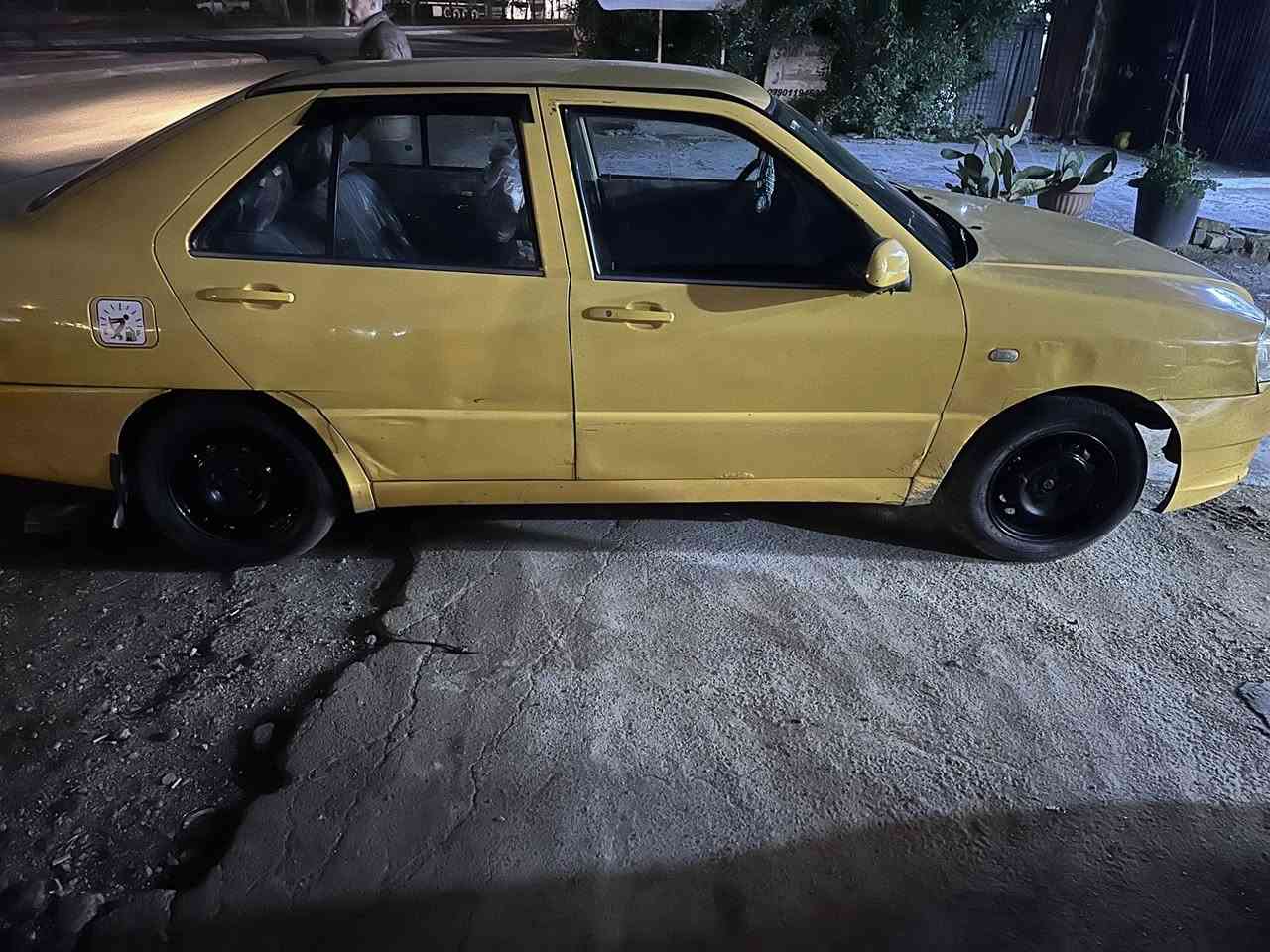 السلام عليكم للبيع شيري كوين موديل ٢٠١٠ سيارة نضيفة جدا خير من الله
كير مكينة مكفولات 
بيها طخه بالخلف بدون دواخل ما واصله دواخل الطخه بالصندوك هيئة مصفرة غرامات مصفرة 
مكانها بغداد الري 
للاستفسار
***********
