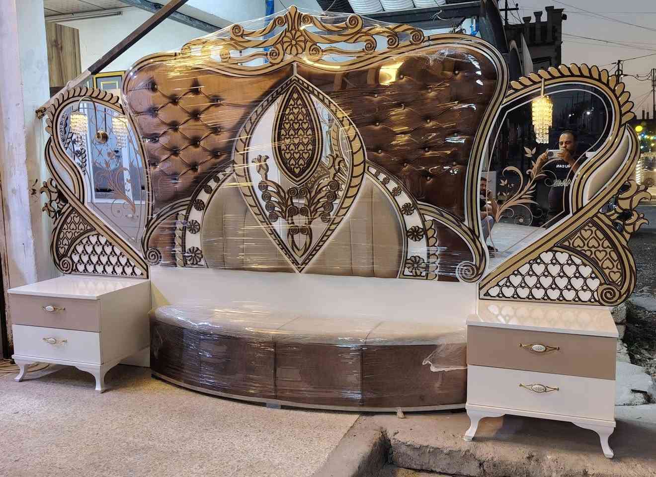 معرض مهند البجاري لبيع وشراء الغرف النوم التركي المستخدم والجديد لدينا غرفه نوم تركي صبغ حراري نظافه 95% عنوان المعرض موصل حي البكر قرب شارع الاطباء طول الكنتور 4 امتار سعر الغرفه اي استفسار على الخاص( 1,050) ***********
