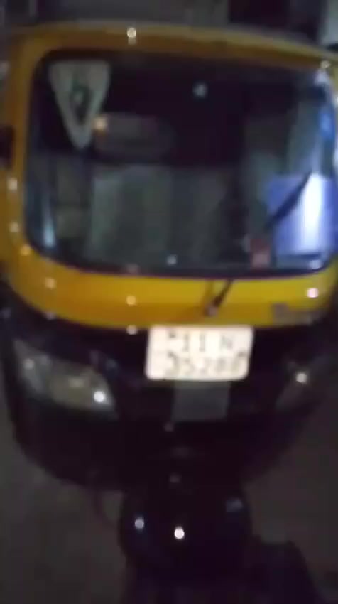 سلام عليكم تكتك موديل عشرين رقم نكليزي تكتك كفله  
البيع مكان شرطه لخمسه لبياع ***********
