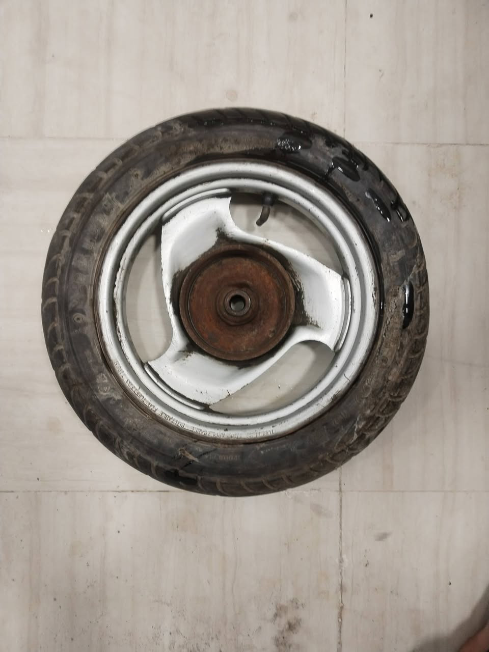 سلام عليكم خراض دراجة ٦٠ عصفو رية السعر ٦٠ الف وبي مجال رقم الهاتف ***********
