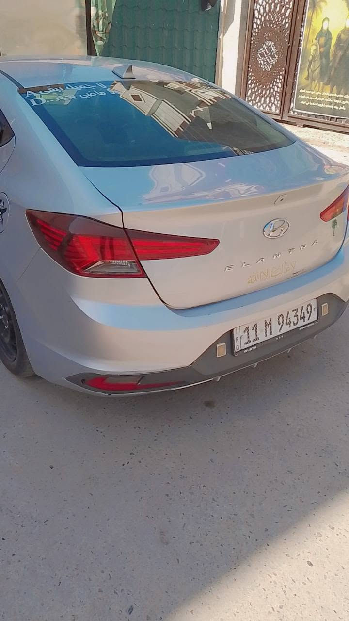 السلام عليكم النترا موديل 2019 حادثها صندوك ودعاميه اماميه ماشيا 150 بسمي مكاني الشعب كير اي تي محرك دوش فول ماعدا البصمه والفتحه تبريد ثلج  صدر جديد باتري جديد صور الحادث بل منشور اراوس سياره تكسي
***********
السعر 125 وبيها مجال
