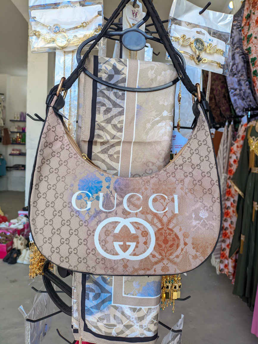 فقط ٦٠٠٠ دينار 
الموقع القيارة العوسجة مقابل محلات سعود


**إذا كنت صاحب هذا الإعلان وتريد حذفه لأي سبب، رجاءا أرسل رسالة إلى الدعم الفني**