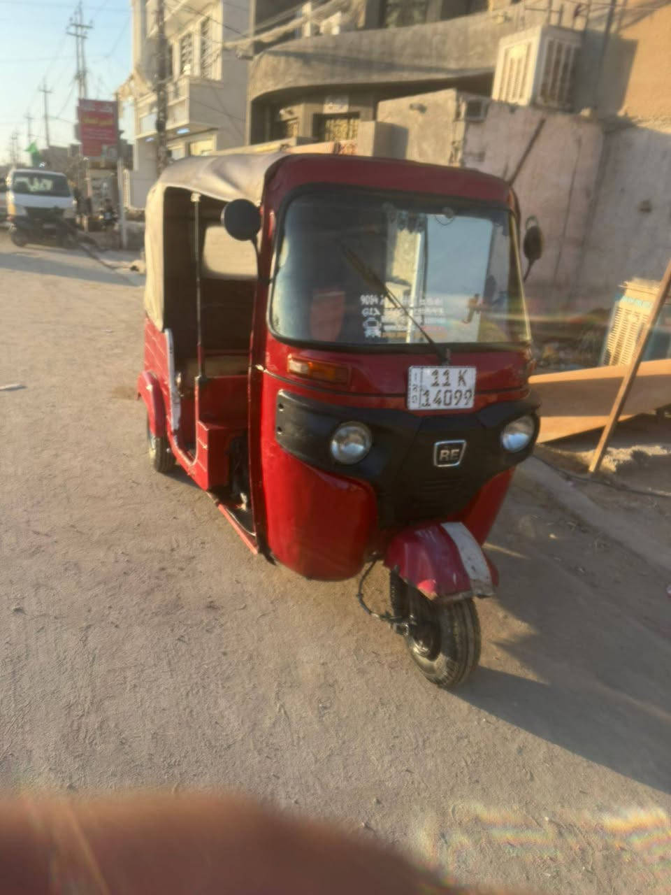 تكتك موديل 19لوجبه لوله رقم وسنويه نكليزي تحويل ثاني يوم شوف الفيديو وخابر واني خادم العنوان بغداد سبع قصور قرب مركز شرطة تكتك محرك بل جيس تراي زيرو السعر 4650 بيه مجال قليل حك جيه ***********
