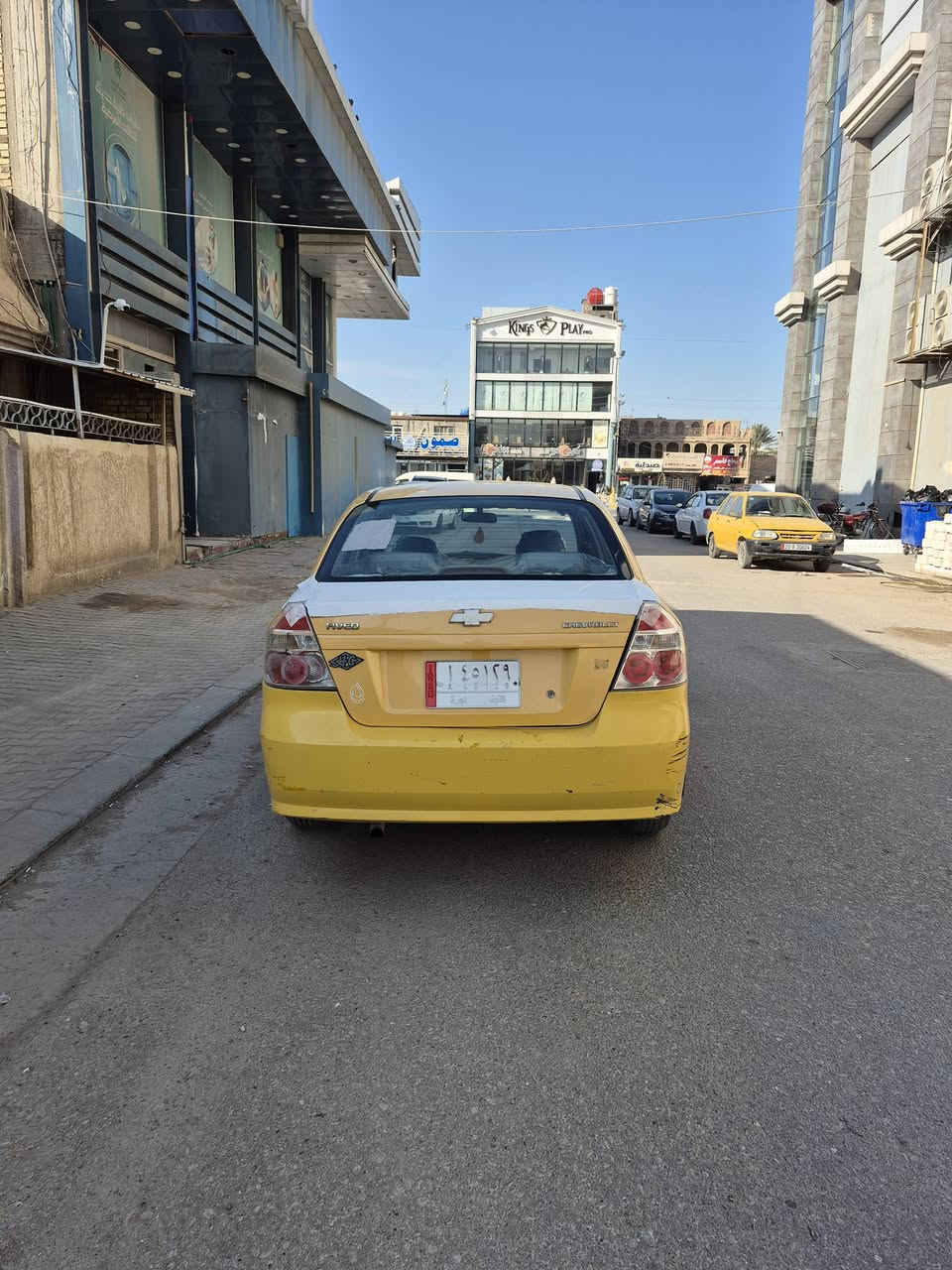 السلام عليكم أفيو مديل2011 تكسي رقم نجف محرك مفتوح السيارة مكفولة كفالة عامة من الصبغ والضربة والتبديل بيها فقط باردات ... كير ومحرك مكفولات وعل شرط حدادية جاهزة السيارة كلشي ماعايزة للبيع فقط سعرها 52 وبيها مجال للشراي عنوان السيارة نجف  للاستفسار ***********
