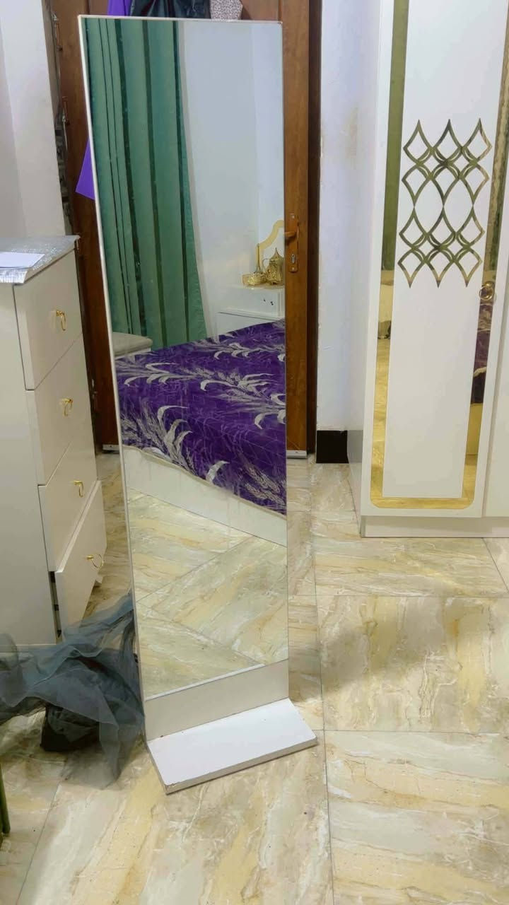 غرفه ٩ قطع ضرر بصيط بيهه العنوان ديالى دلي عباس شروين مستعجلين عل البيعه *********** شراي يتصل
