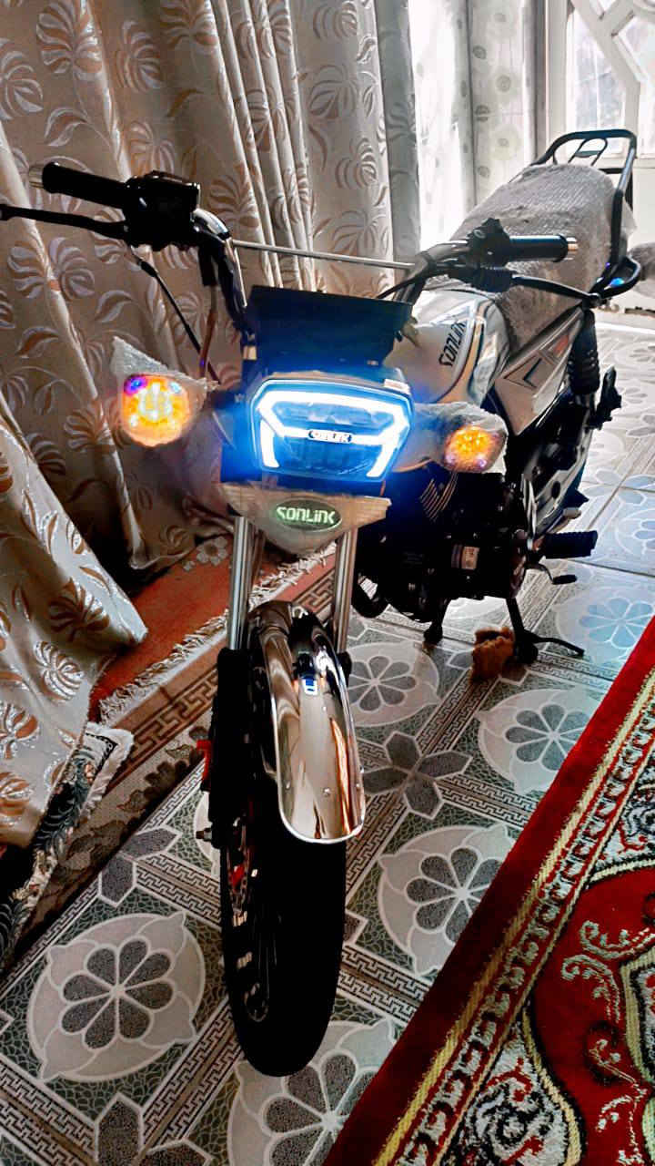 عنوان زبيديه سلام عليكم دراجه للبيع موديل 2024/بشهر11/ دراجه كفاله عامه من كلشي سبانه ما ممدوده عليه محرك حجم 200cc اوراق كامله رسميه السعر ب900 وبيه مجال عنوان زبيديه للاستفسار الاتصال على ***********
