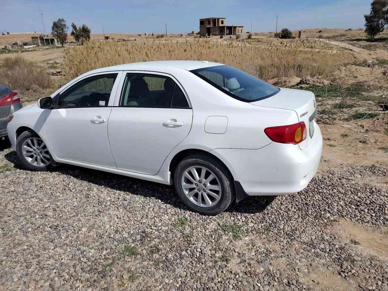 كورلا للبيع موديل 2009كلين بدون ضرر رقم صلاح الدين شرط تحويل محرك مامفتوح كير صدر تايرات تبريد كل شرط سياره جديده  سعر 125 
***********
