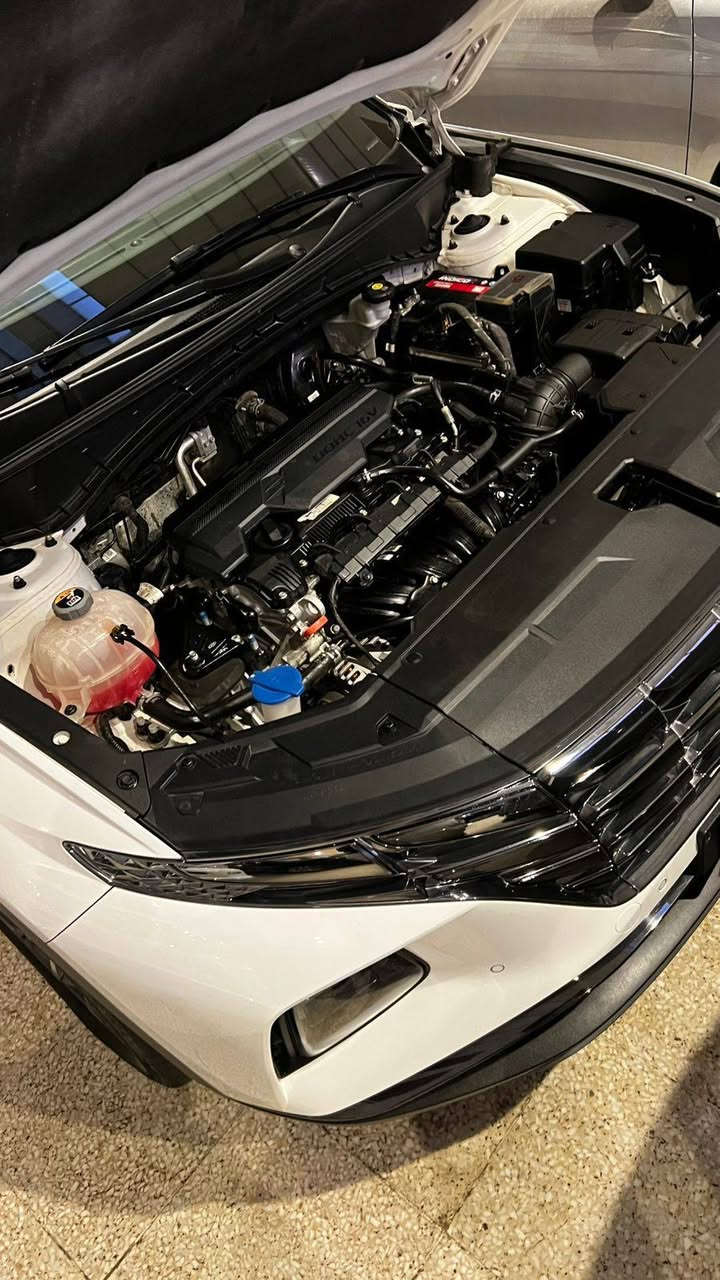 سلام عليكم
توسان مديل 2024خليحي 
ماشيه 67فقط 
بسمي تحويل ثاني يوم 
مكفوله من الصبغ والتبديل 
فقط بارد عله كد اصبعين بل جاملغ امامي من جهت الصدر مكان السياره بغداد 
السعر 207بيهه مجال شي بسيط 
مكان السياره بغداد رصافه 
الرقم \***********
