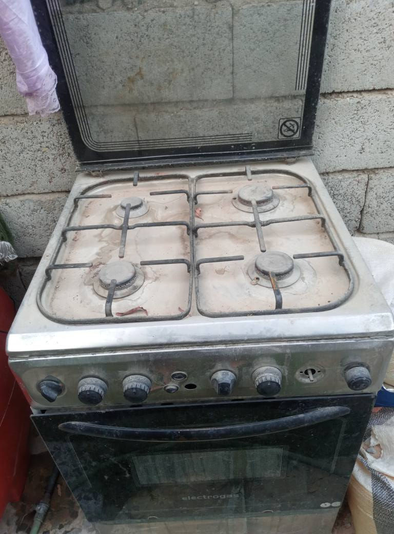الطباخ ٤٠
والباقي عله ١٠


**إذا كنت صاحب هذا الإعلان وتريد حذفه لأي سبب، رجاءا أرسل رسالة إلى الدعم الفني**