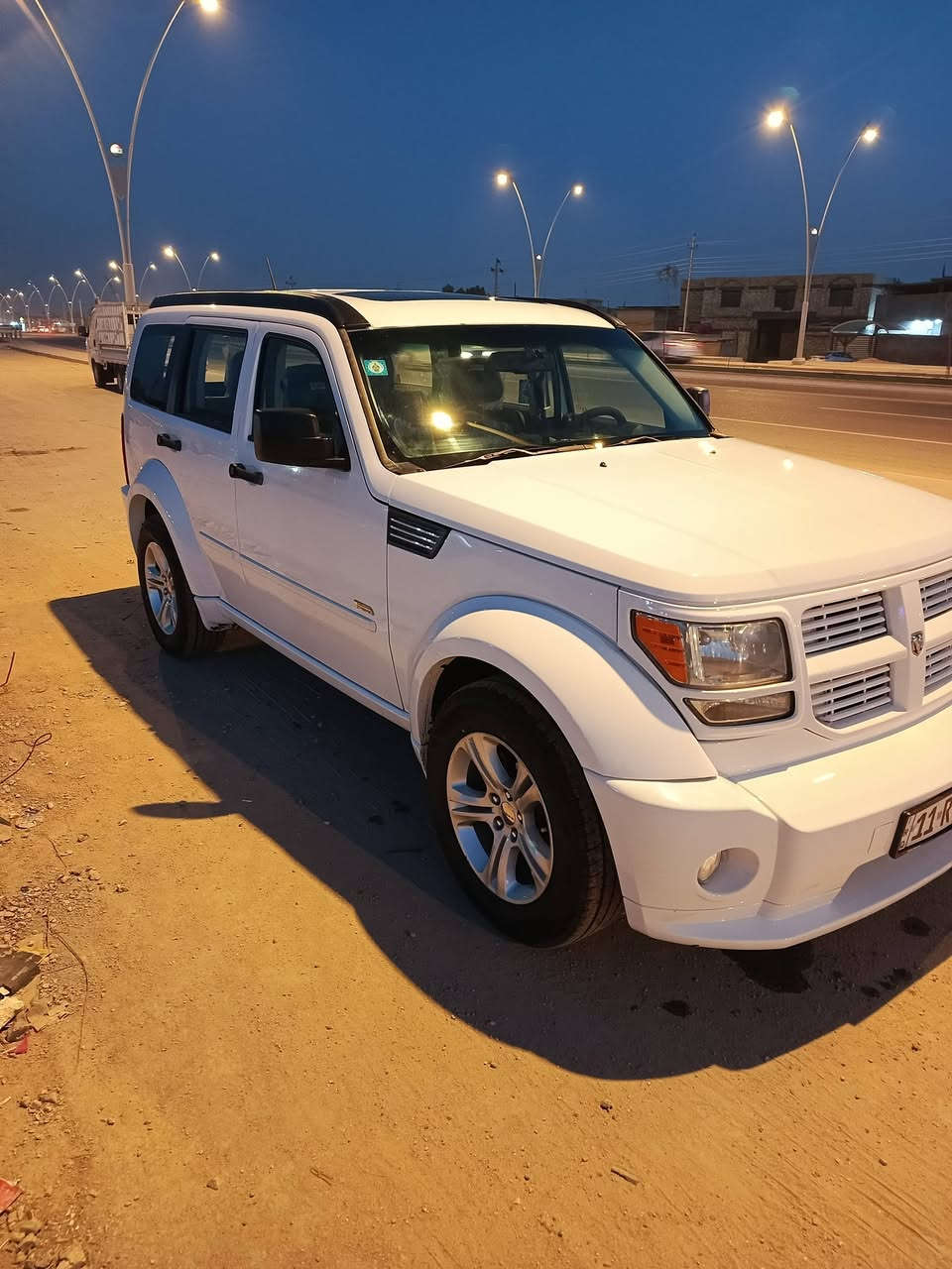 سلام عليكم دوج نيترو وارد خليجي البيع او مراوس مديل 2011  بسمي حادث سياره صندوك وبيه بنيد مفتوح والباب السدر مفتوح وسونار موجود بل منشور سياره فول مواصفات شاشه كامره فتحه 
سياره جاهزه حداديه جديده تخم تاير جديد مكينه كير جدد 
سعر 125 وبيه مجال 
مكاني البصره شط العرب الحوطه 
***********
