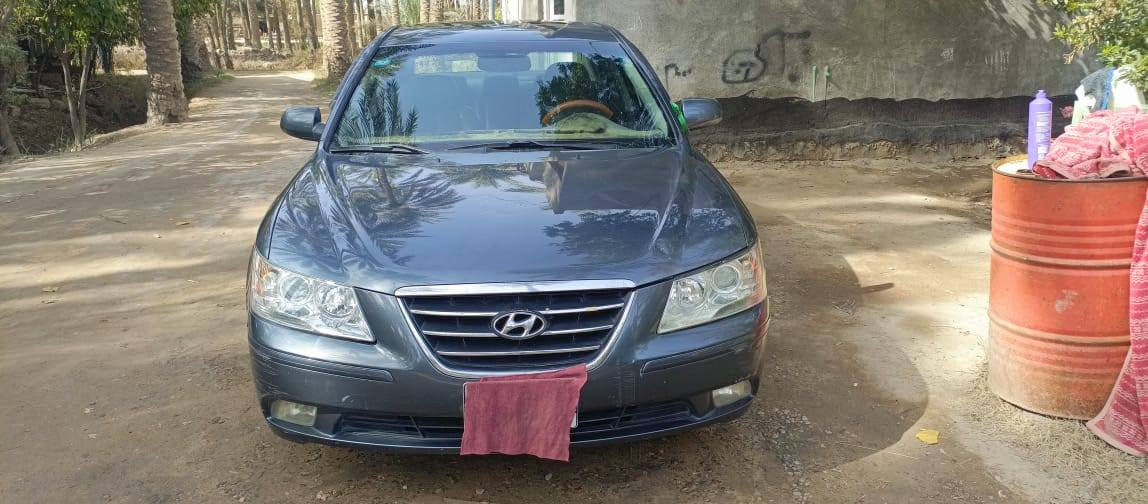 سوناتا أمريكية 9فول مواصفات بيه شكم قطعه صبغ آني ابيع حزام واذا مراوس عادي السعر 120 وبيها مجال الاستفسار***********
