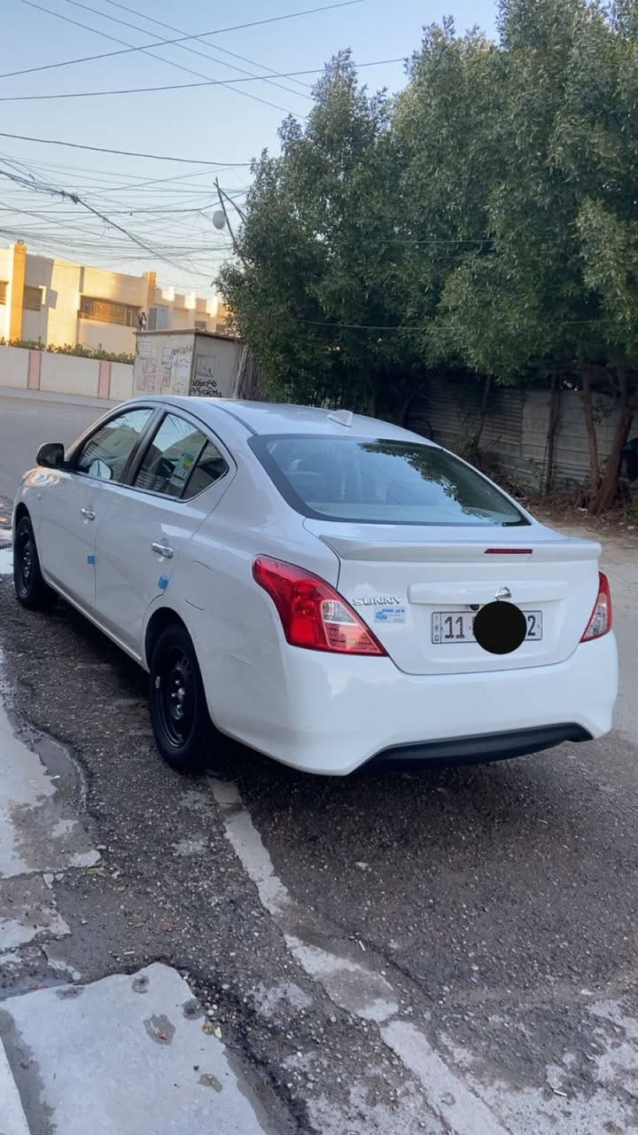 السلام عليكم نيسان سني ضمان شركة السور ٢٠٢٤ ماشية ٢٦ مكفولة من الصبغ والتبديل ولبارد ولحالوب رقم بغداد انكليزي بيها شخط ب الجاملغ الخلفي ع وضعة سعر ١٣٠ وبيها مجال 
مكاني بغداد نفق الشرطة
***********
